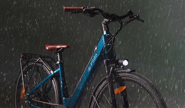 Foto de la prueba de lluvia de la bicicleta eléctrica Fiido C11Pro