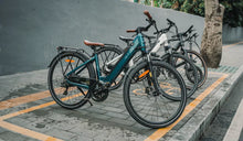 Consejos de seguridad para frenar con una bicicleta eléctrica bajo la lluvia